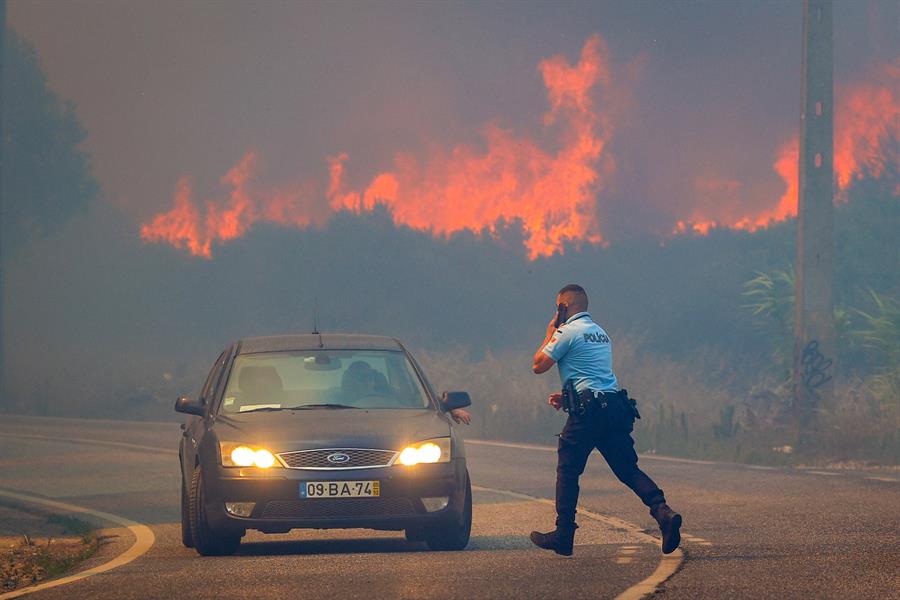 Peligro máximo de incendio en las zonas de Portugal fronterizas con España
